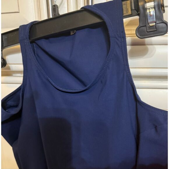 ALIX NYC Women's Crew Neck Cold Shoulder Long Sleeve Top Navy Blue Large - Picture 7 of 13